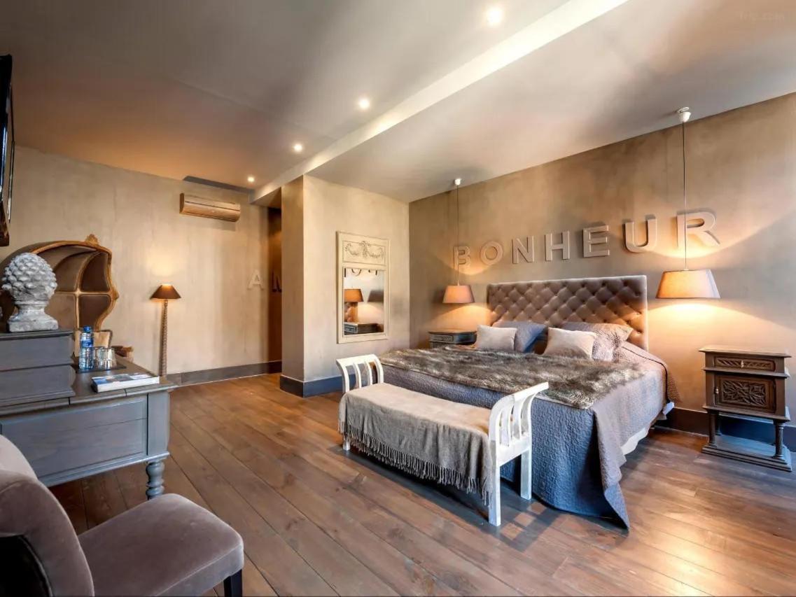 Hotel De La Tour Châtillon-sur-Chalaronne Zewnętrze zdjęcie